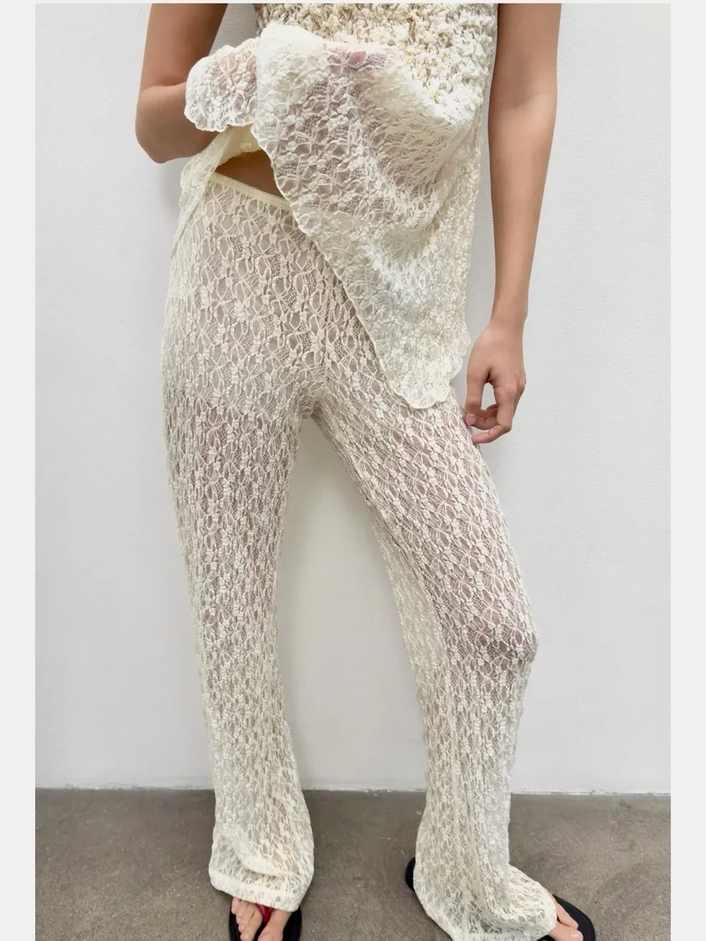 Zara NWT 2 piece SET Pale Butter yellow Cream Lace asymmetric top & Pants SET